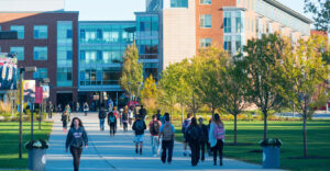 Top 10 trường Mỹ có học phí thấp nhất - Bridgewater State University