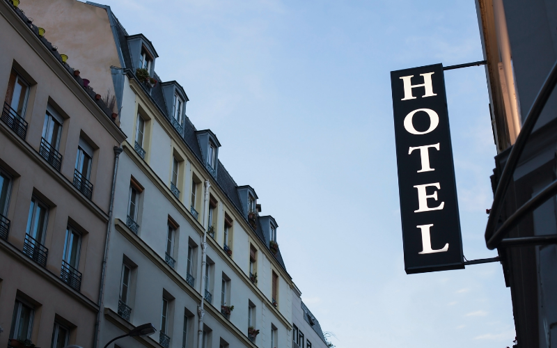 Chi phí khách sạn